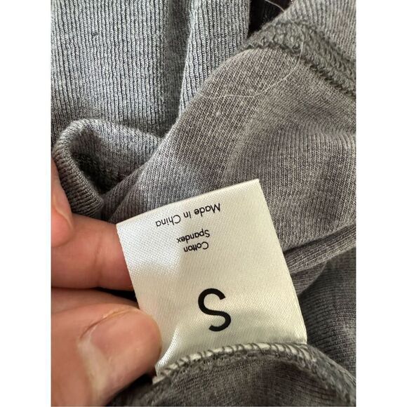 Long sleeve gray top - Picture 5 of 6